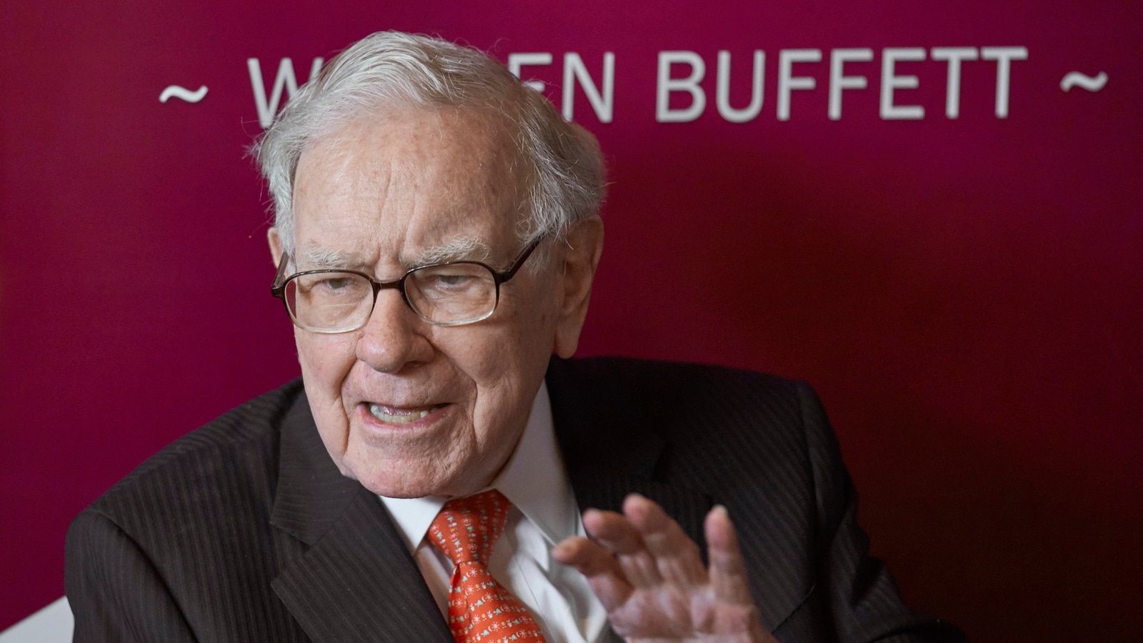 Why Did Warren Buffett Step Down? The Unexpected Shift at Berkshire Hathaway