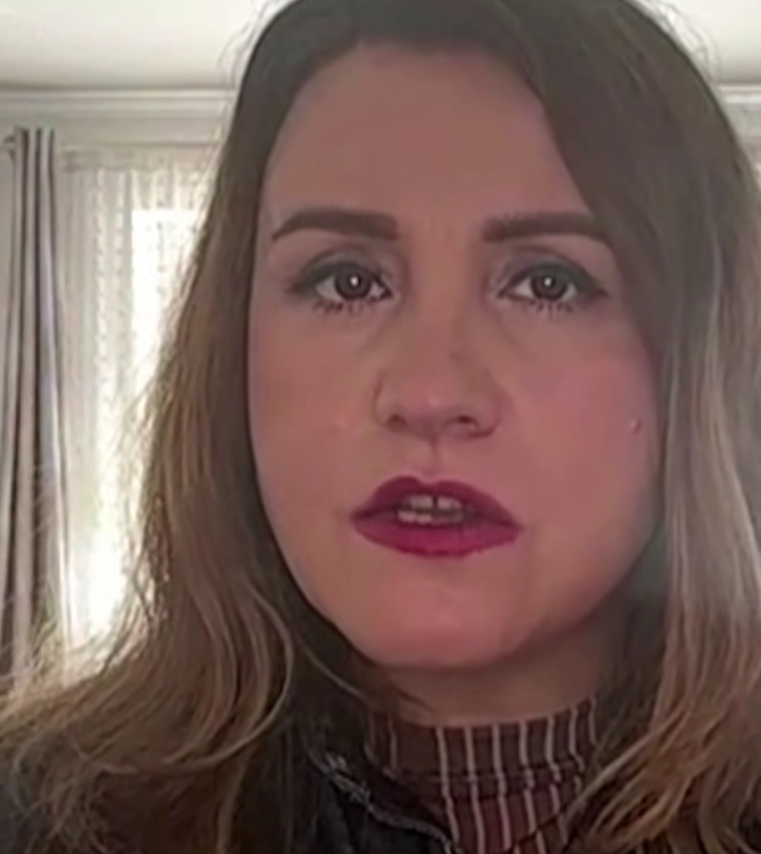 Why Are Kosovar Kids Speaking English at Home? The Debate Heats Up