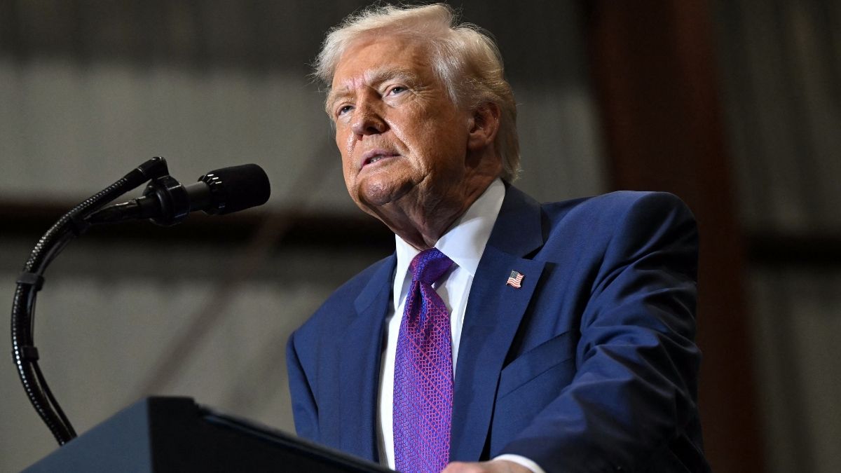 Iran Faces 10-Day Ultimatum from Donald Trump with Warning of Consequences