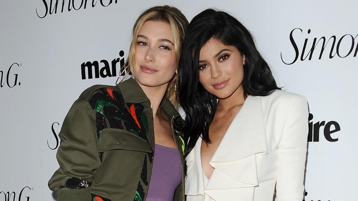 After Hailey Bieber, Kylie Jenner Rocks Backless Jacket in Stunning Pics
