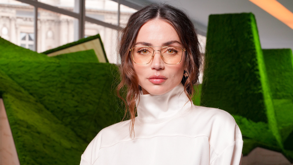 Surprising Match: Ana de Armas Stuns in Knit Dress Alongside LV Fine Jewelry