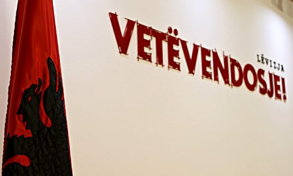 What Made Vetëvendosje Agree to Support Opponents?