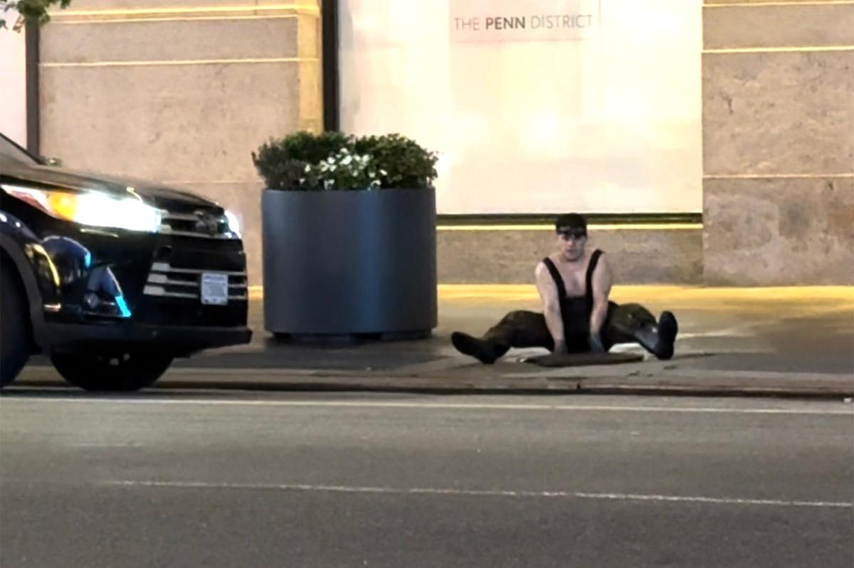 Mysterious 'Mole People' Emerge From NYC Manhole: What Are They Searching For?