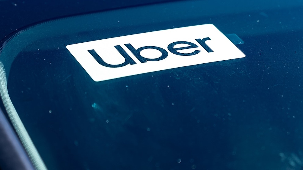 Uber's New Feature Sparks Debate: Real-Time Video for Teen Rides