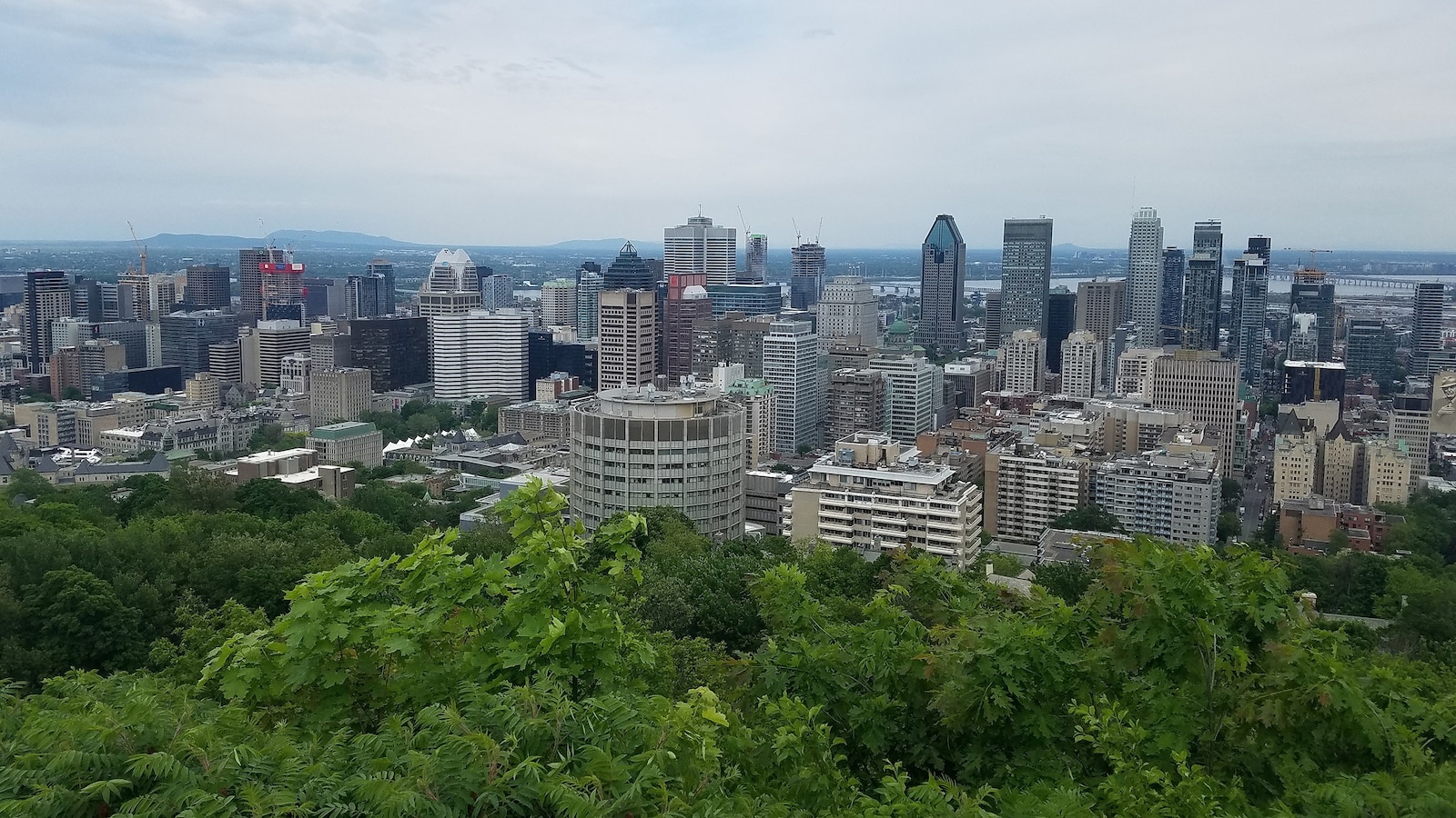 Why Are Canadian Tariffs Causing Chaos at New York's Border?