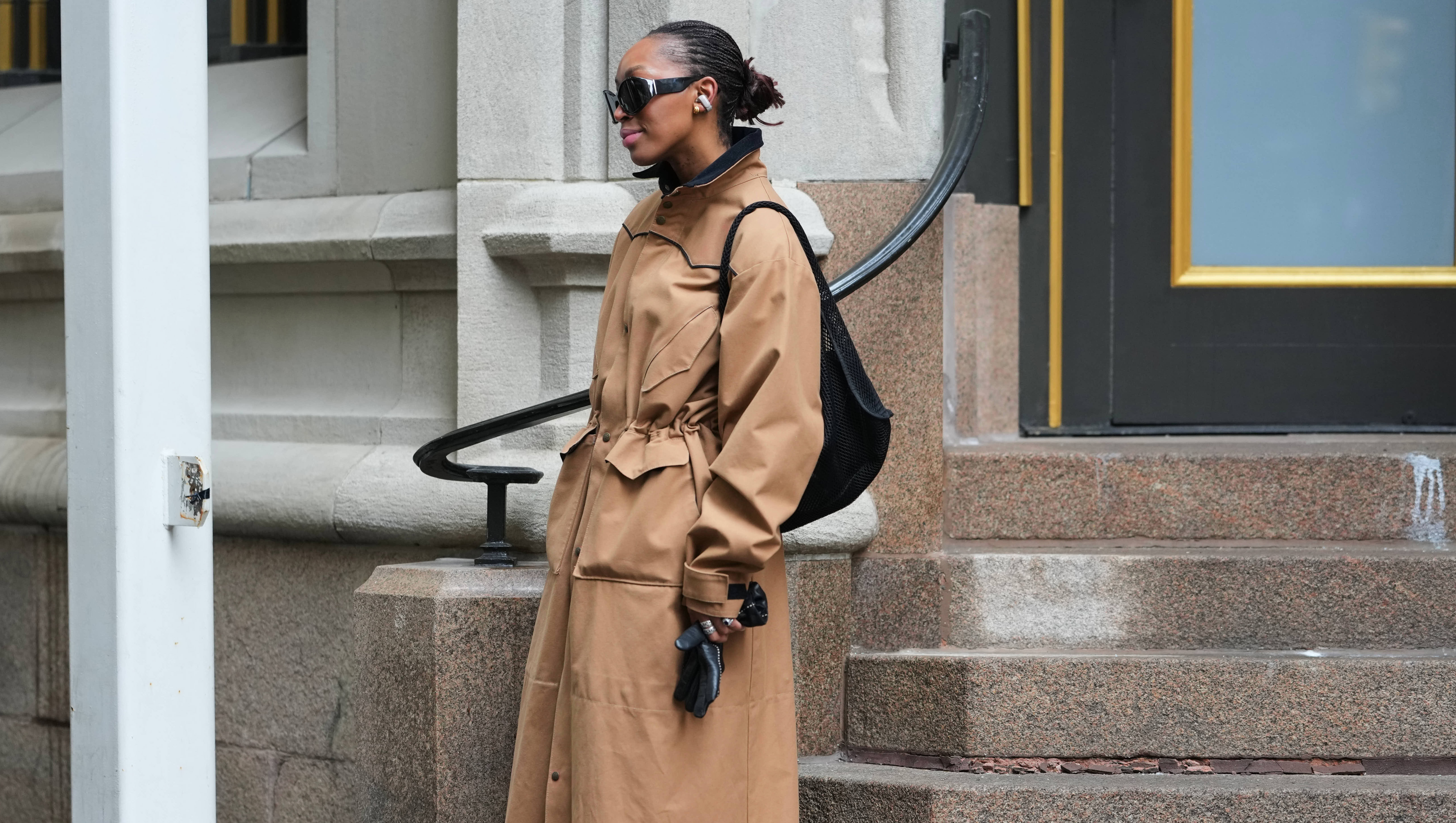 Fashion Alert: Trendy Trench Coats for Spring Downpours