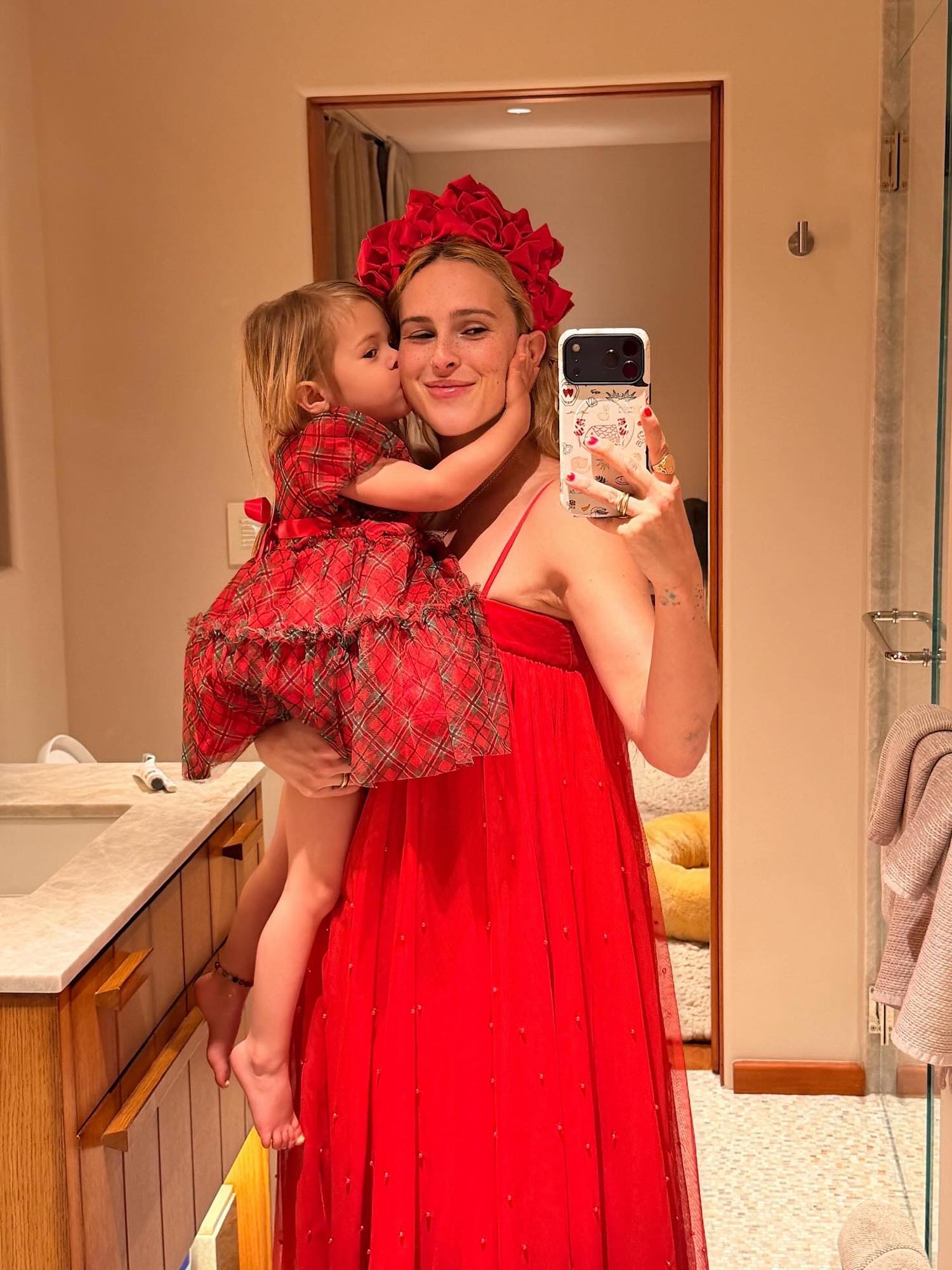 What Really Happened When Rumer Willis Defended Her Breastfeeding Video